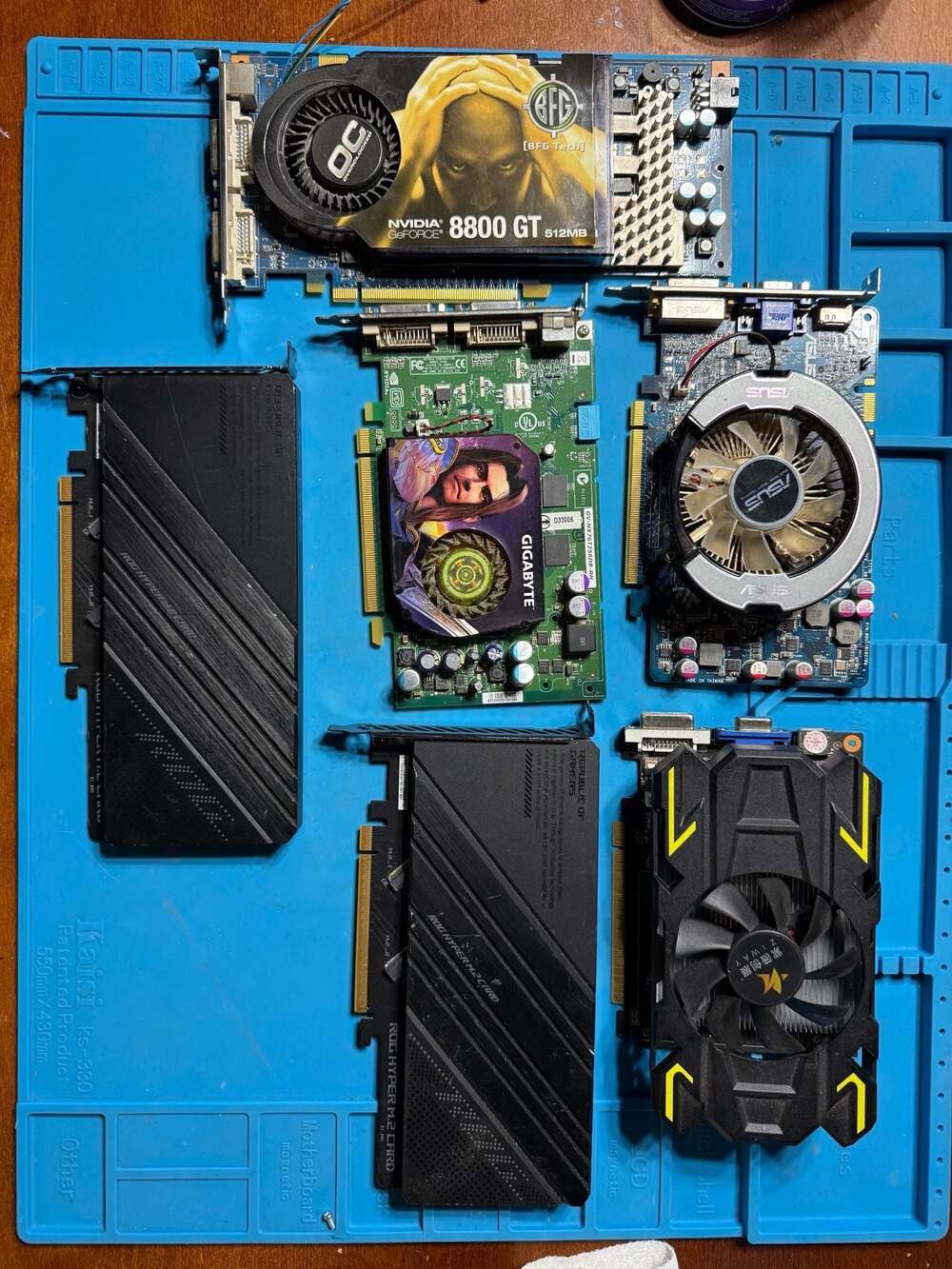 Vintage Graphics Card Lot untested.